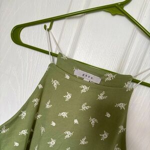 Green cropped floral tank
